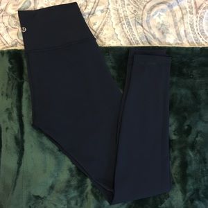 Full length navy Lululemon leggings